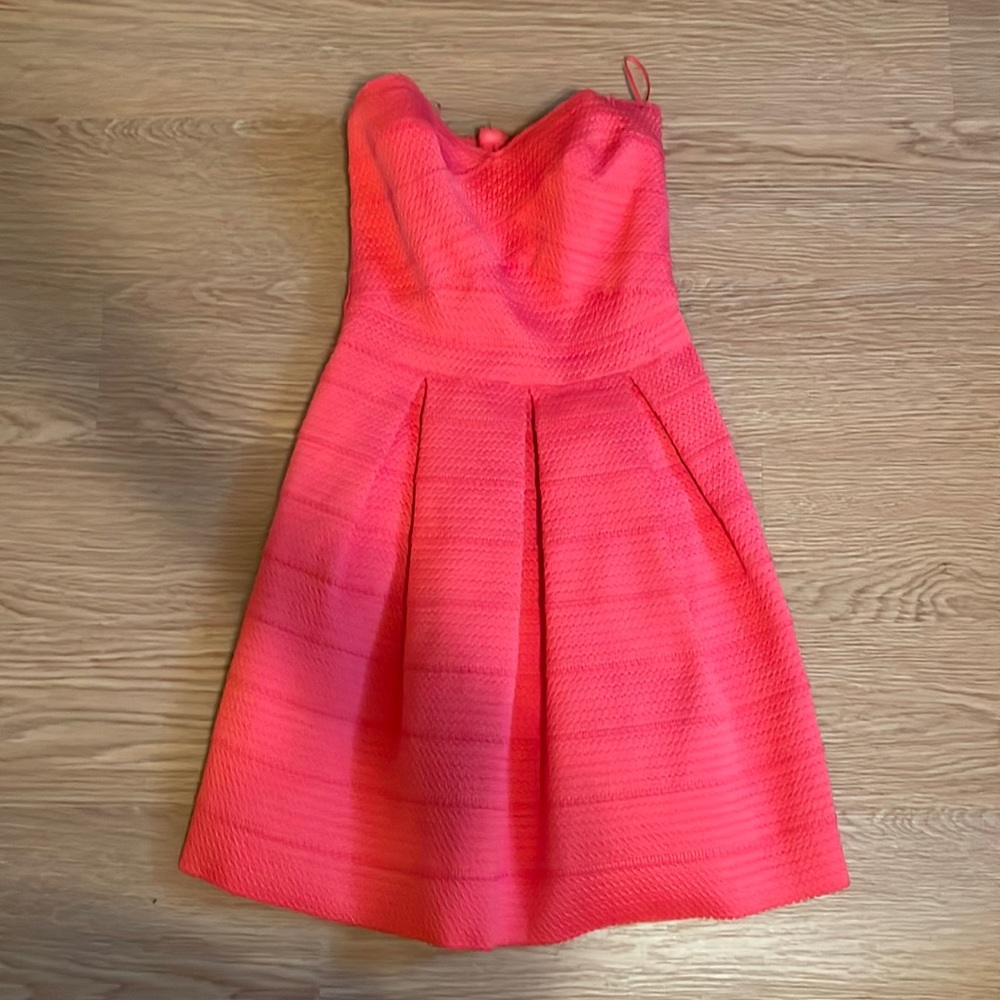 Mini pink strapless Express dress with full skirt